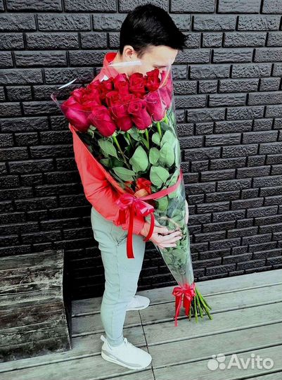 Метровые розы Доставка цветов