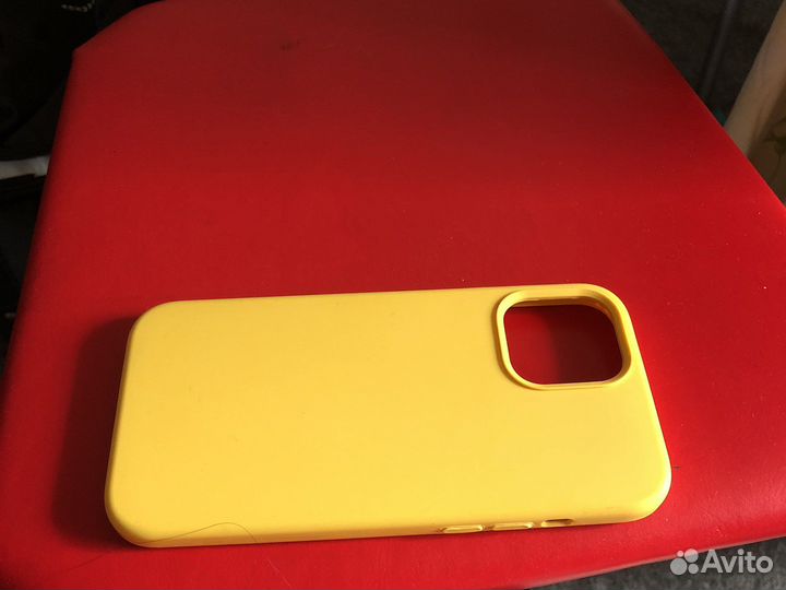 Чехол на iPhone 13 pro max