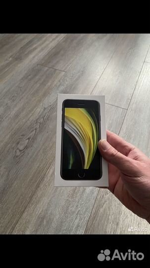 iPhone SE (2020), 64 ГБ