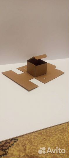 Картонные коробки 7х7х6 см