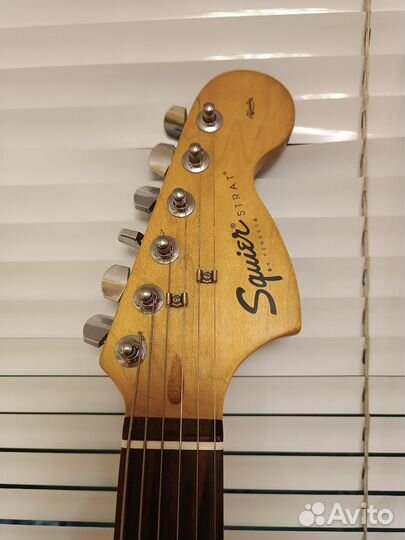 Электрогитара Fender Squier Strat усилитель Orange