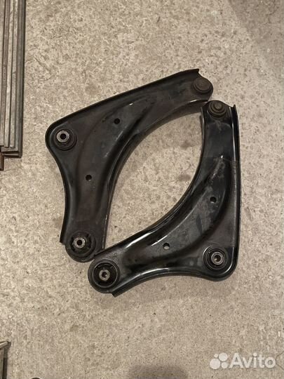 Рычаги подвески Nissan Jule