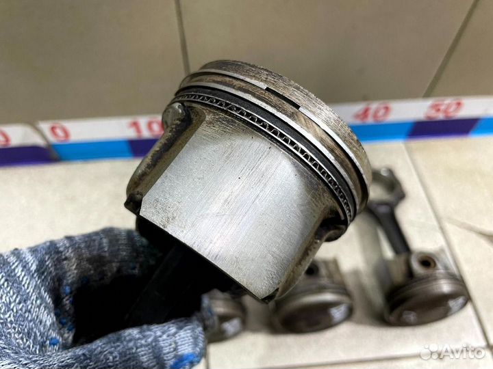 Поршень с шатуном Chery Amulet A15