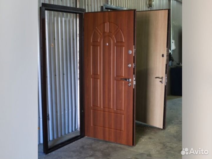 Стальная дверь с мдф и порошковым покрытием