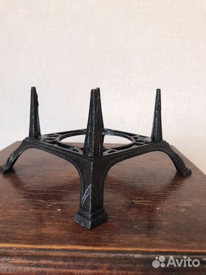 Чугунная старинная подставка