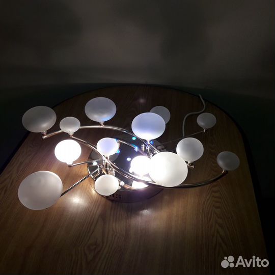 Продам люстру светодиодн. Грибы, люстру Лепестки