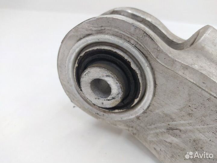 Б/У Б/У Рычаг задний 80A505311B VAG