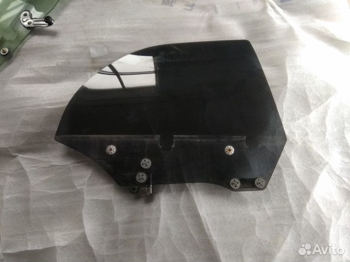 Subaru Impreza GD Лиса стекло двери задней правой