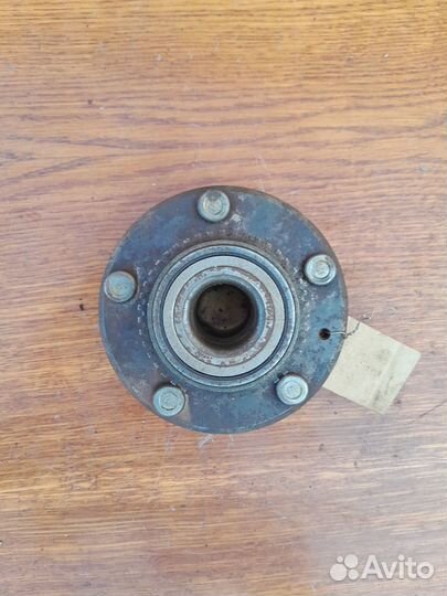 Ступица задняя Mitsubishi Lancer 9