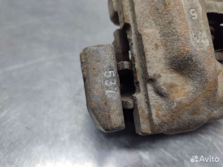 Суппорт тормозной BMW X5 E53 2000 г.в