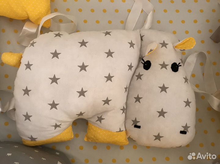 Бортики на детскую кроватку