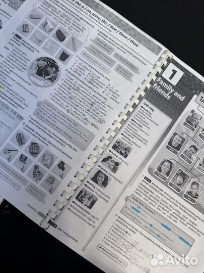 Solutions Elementary учебник английского языка