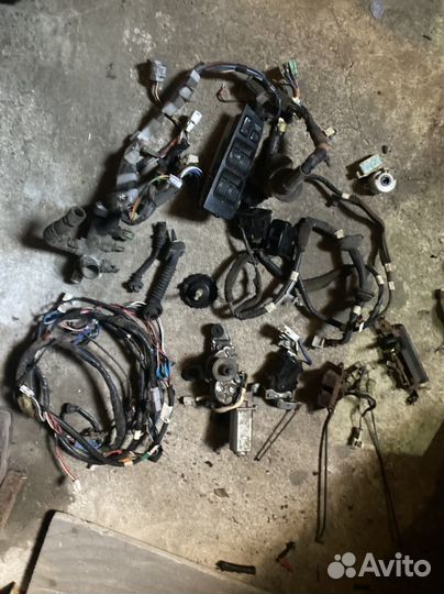 Стартер carina е