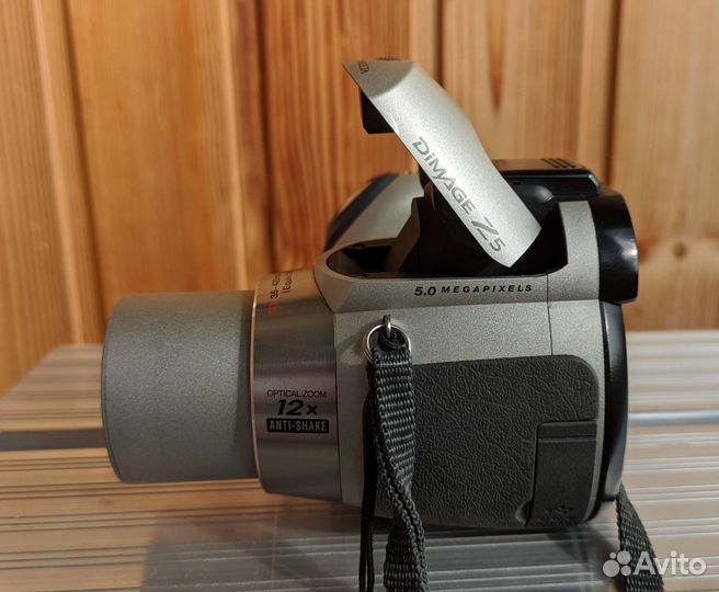 Фотоаппарат Konika Minolta Dimage Z5