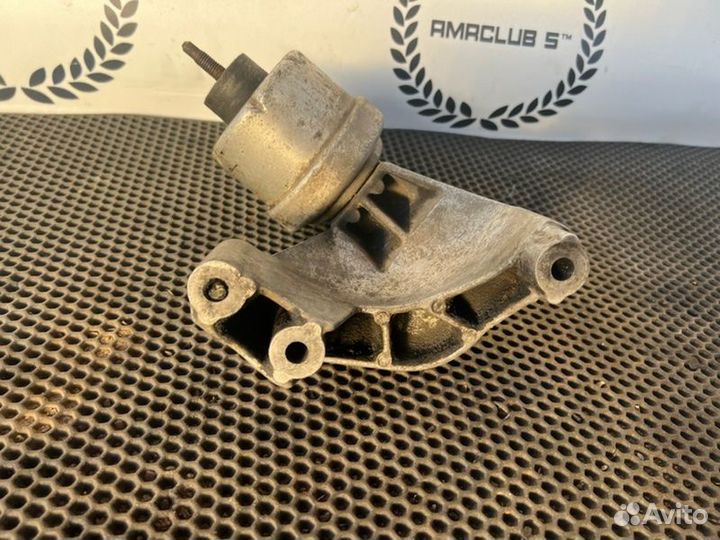 Кронштейн двс с подушкой Opel Vectra B универсал