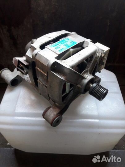 Двигататель стиральной машины