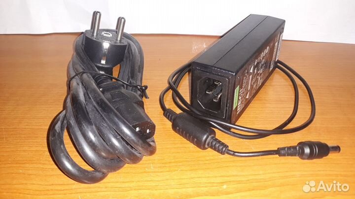 Блок питания универсальный 12 в 3 амп