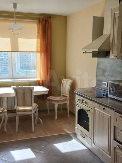 2-к. квартира, 60,9 м², 14/14 эт.