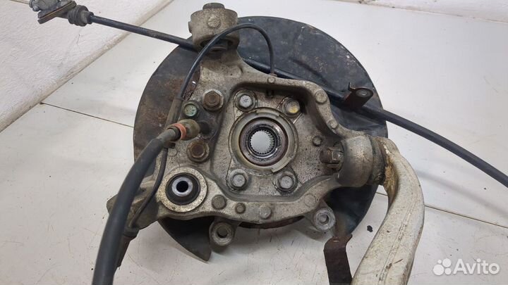 Ступица (кулак, цапфа) левая задняя Nissan Murano