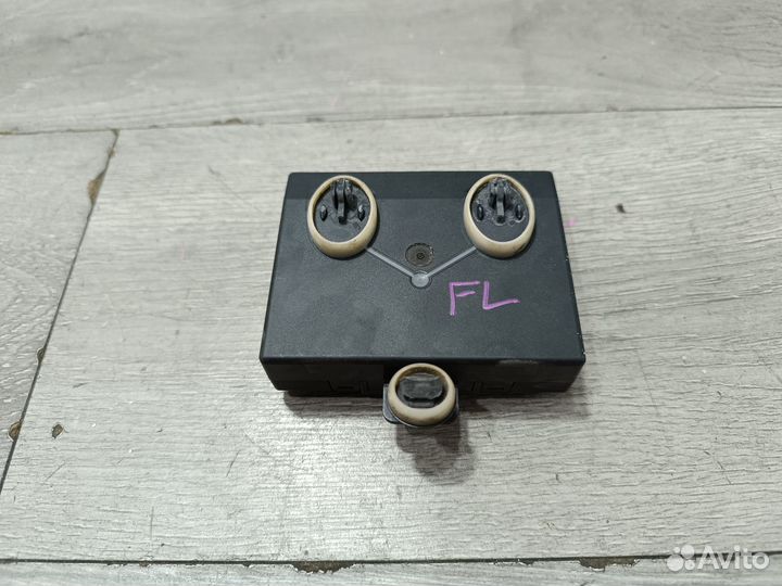 Передний левый блок двери для Skoda Superb 2 2014