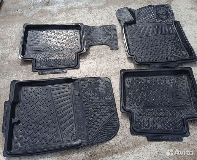 Автомобильные коврики резиновые