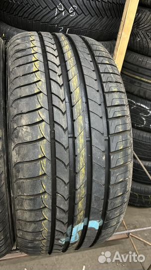 Goodyear EfficientGrip 275/40 R19 103W