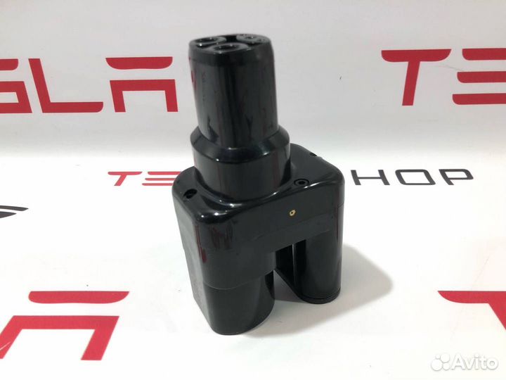 Переходник для зарядки Tesla Model 3 2023