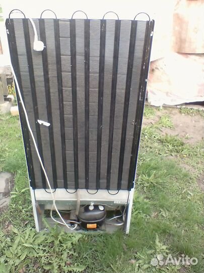 Холодильник indesit