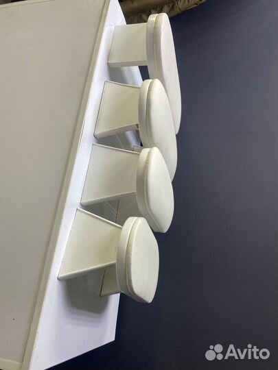 Подставка для рук маникюрная бу