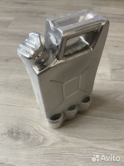 Штоф (графин) с рюмками