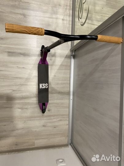 Трюковой самокат Limit lmt 09