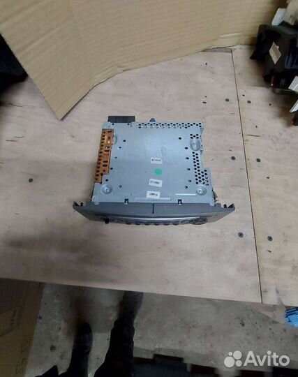 Магнитола штатная Пежо 308