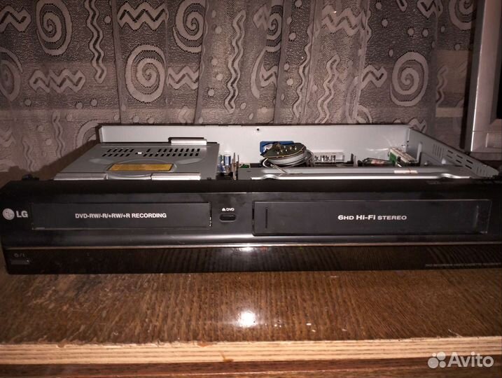Видеодвойка DVD/VHS Рекордер оцифровка Lg DVR 788