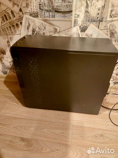 Компьютер системный блок, монитор, клавиатура