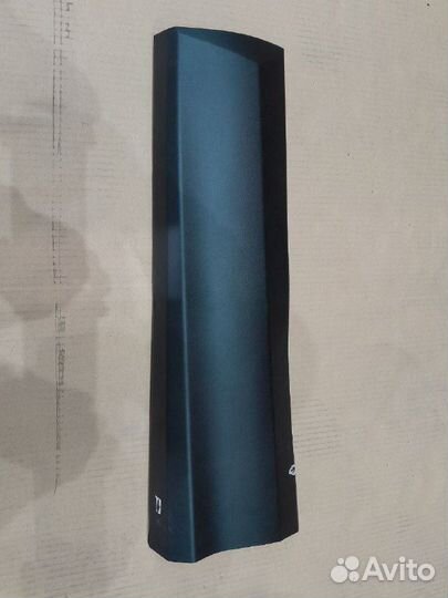 Молдинг задней левой двери