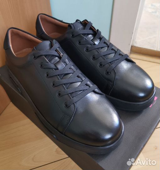 Кеды Франция нат. кожа новые, 42 и 43