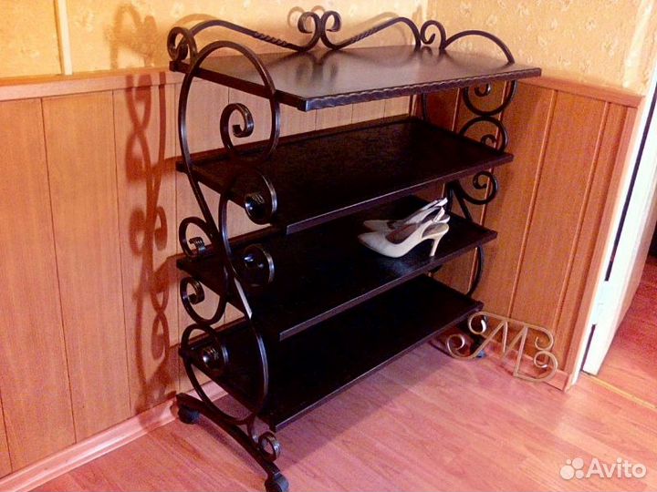 Обувница (полка для обуви)