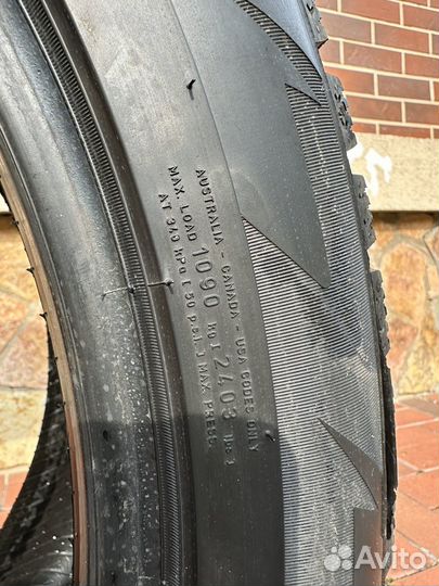 Pirelli Ice Zero 295/40 R21 111M