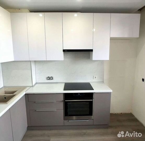 Современная кухня по индивидуальному заказу