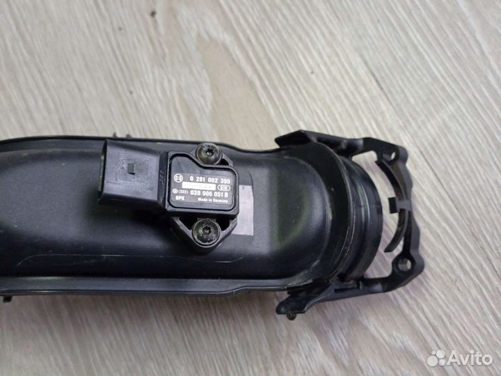 Патрубок турбины Шкода Октавия А5 1.4 caxa