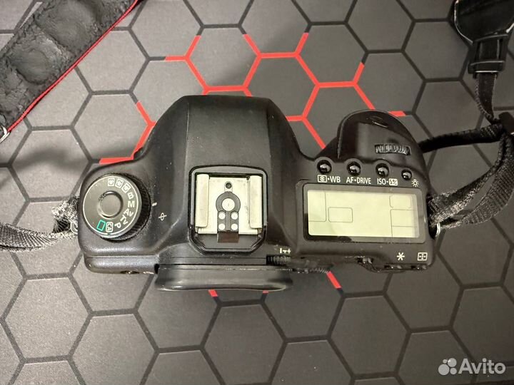 Фотоаппарат canon 5D mark ii body