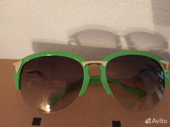 Солнцезащитные очки