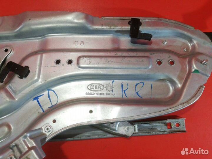 Стеклоподъемник задний правый Kia Cerato TD G4FC