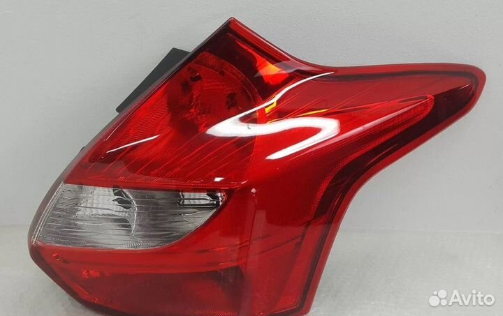 Фонарь задний правы Ford Focus 3 11-15
