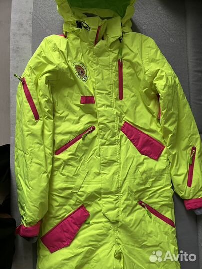 Комбинезон для сноуборда женский