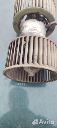 Моторчик печки дефект BMW e34 Bosch 1988-1995