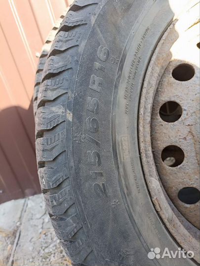 Viatti Bosco Nordico V-523 215/65 R16 98T