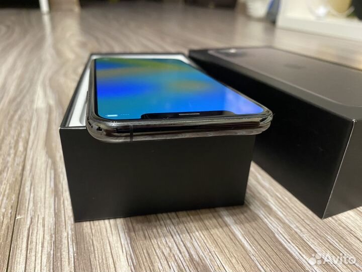 iPhone 11 Pro, 64 ГБ