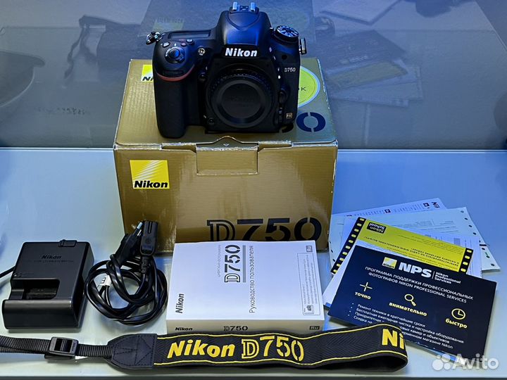 Зеркальный фотоаппарат Nikon D750 Body