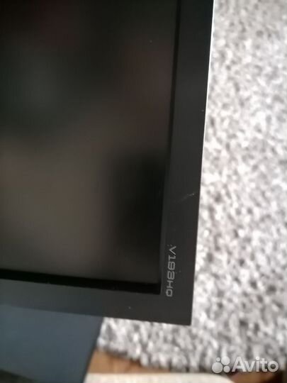Монитор Samsung SyncMaster 940nw-19